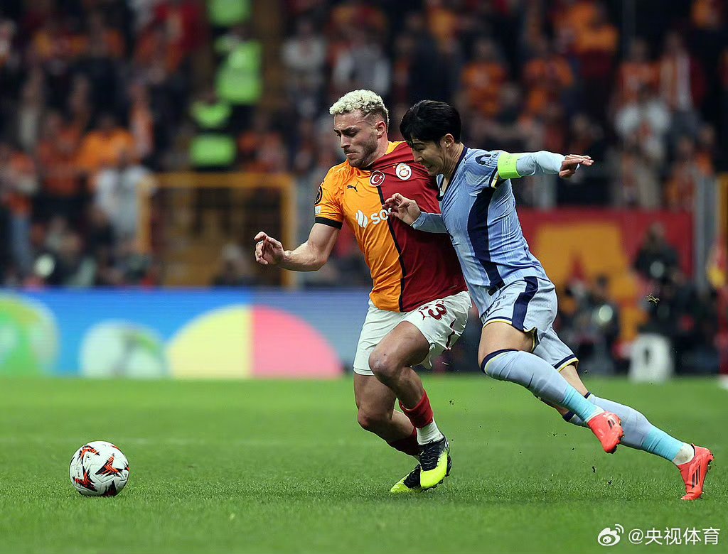 罗马迎欧联关键赛；加时末段外线爆发；压力陡增；轮换策略成焦点